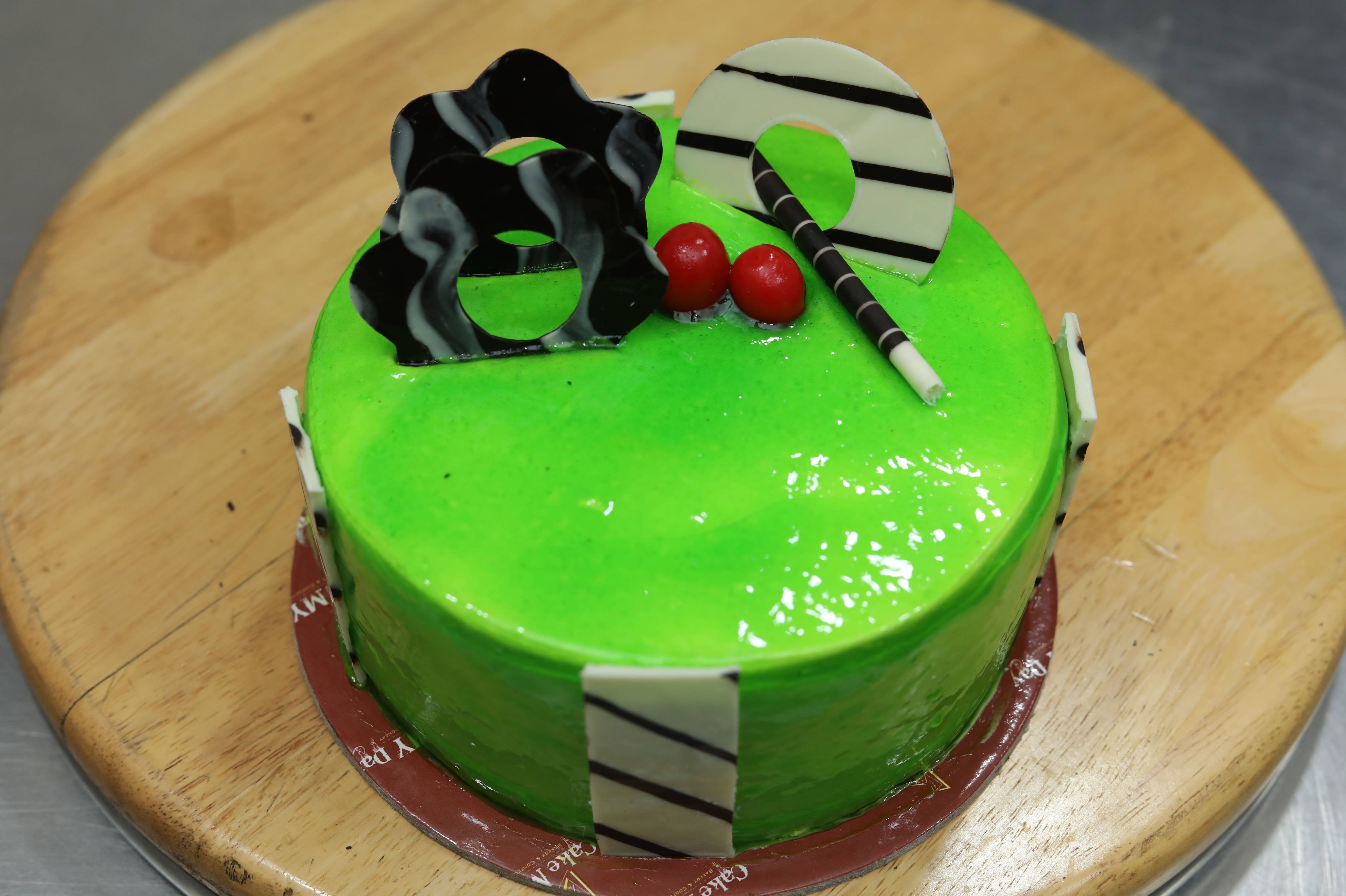 Green Apple Cake ( 500 gms )