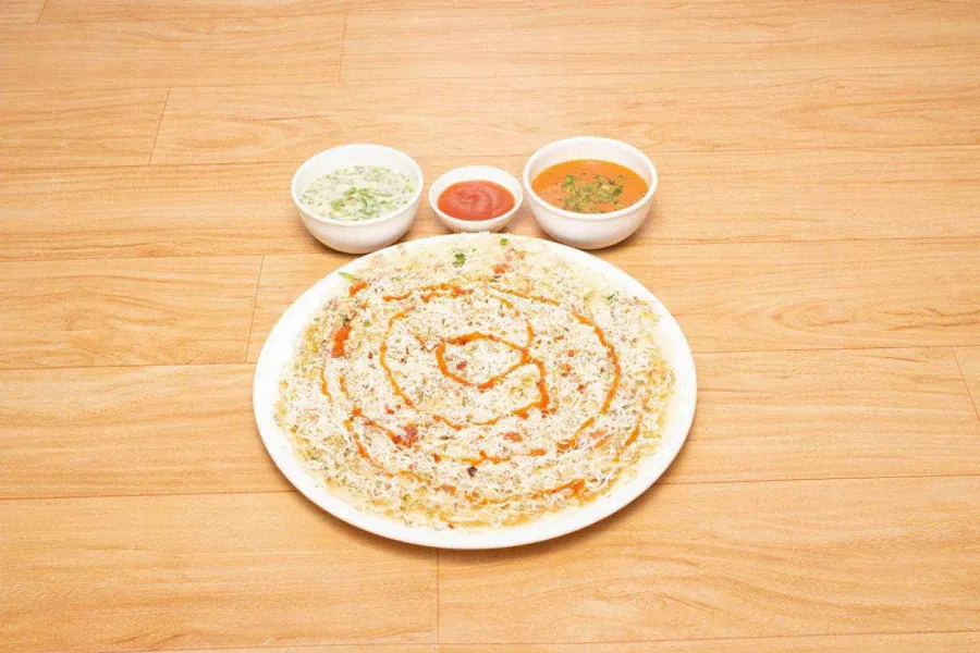 Butter Onion Uttapam