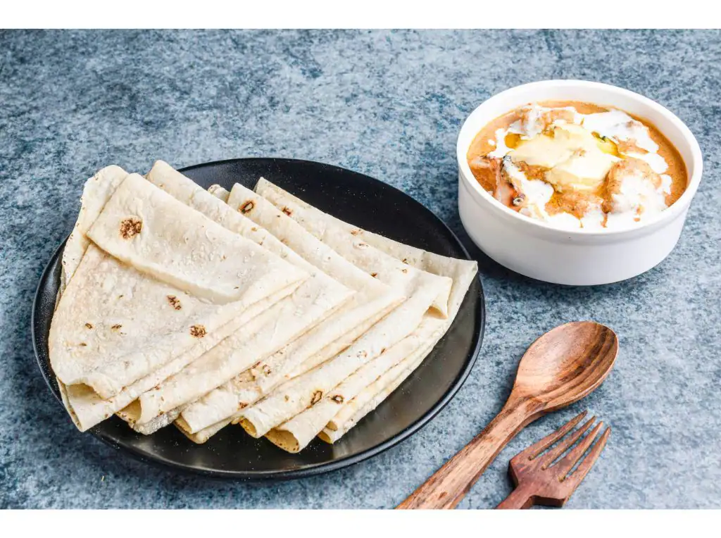 Chicken Reshmi Butter Masala [10 Pieces] With 5 Rumali Roti