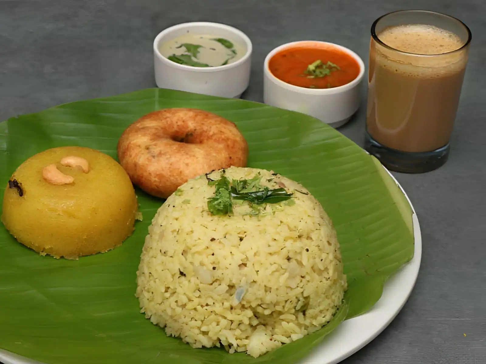 Rice Bath Mini Kesari Bath Vada 1pc