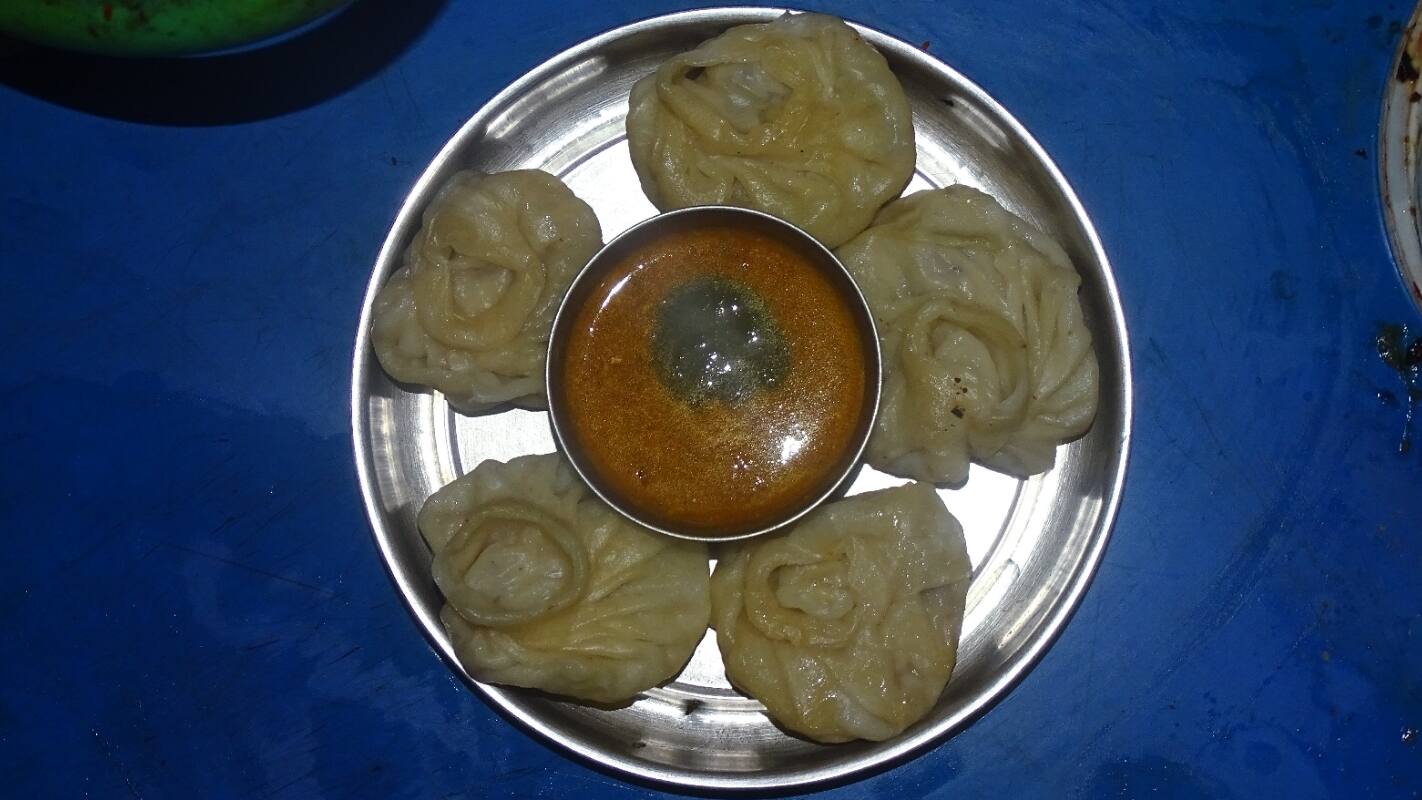 Chicken Steamed Momos [6 Pieces]