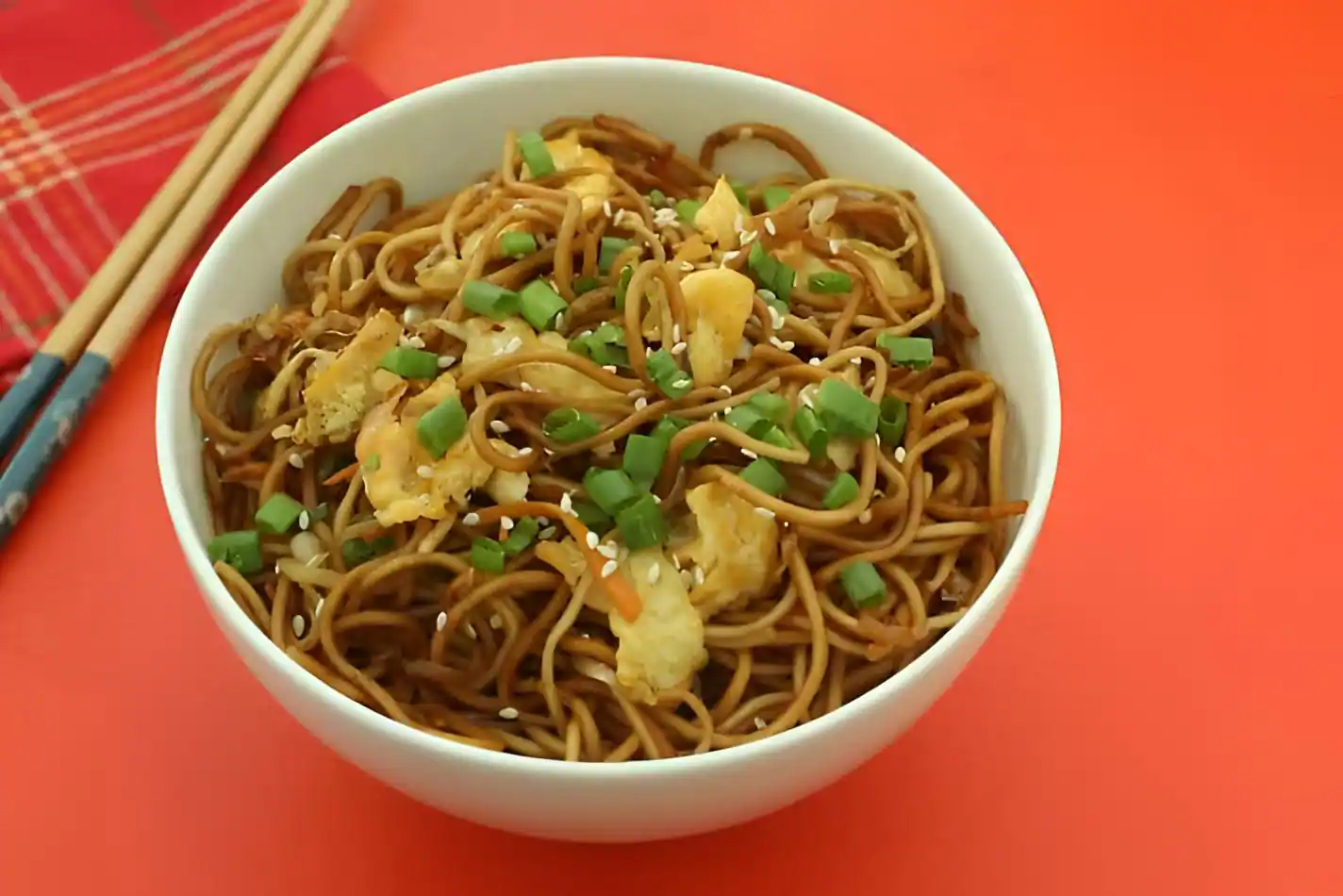 Chicken Egg Chowmein