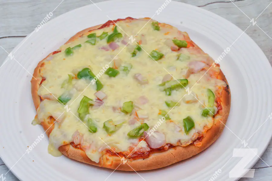 Cheese Onion Capsicum Pizza
