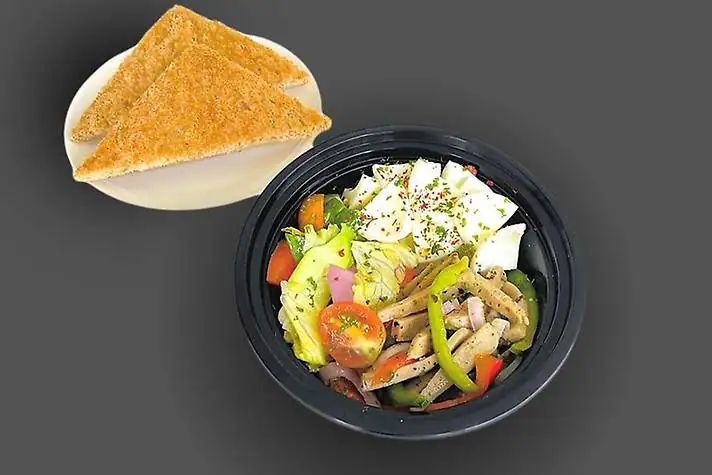 Tossed Eggs Salad N Sausage