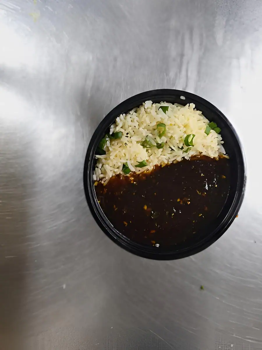 Veg Fried Rice With Manchurian Gravy