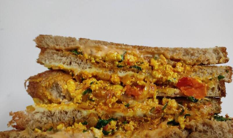 Paneer Bhurji Sandwich [4 Pcs]