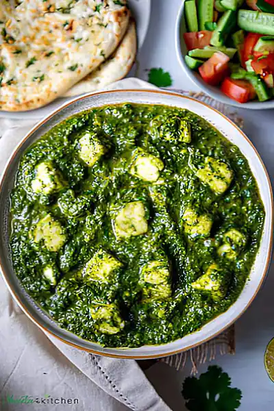 Lasooni Palak Paneer