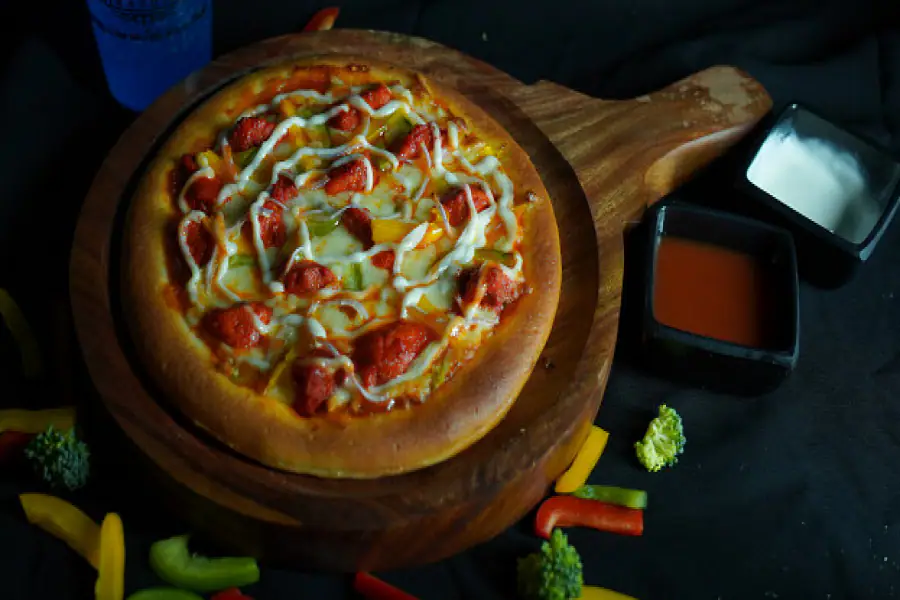 Chicken Cheese Pizza