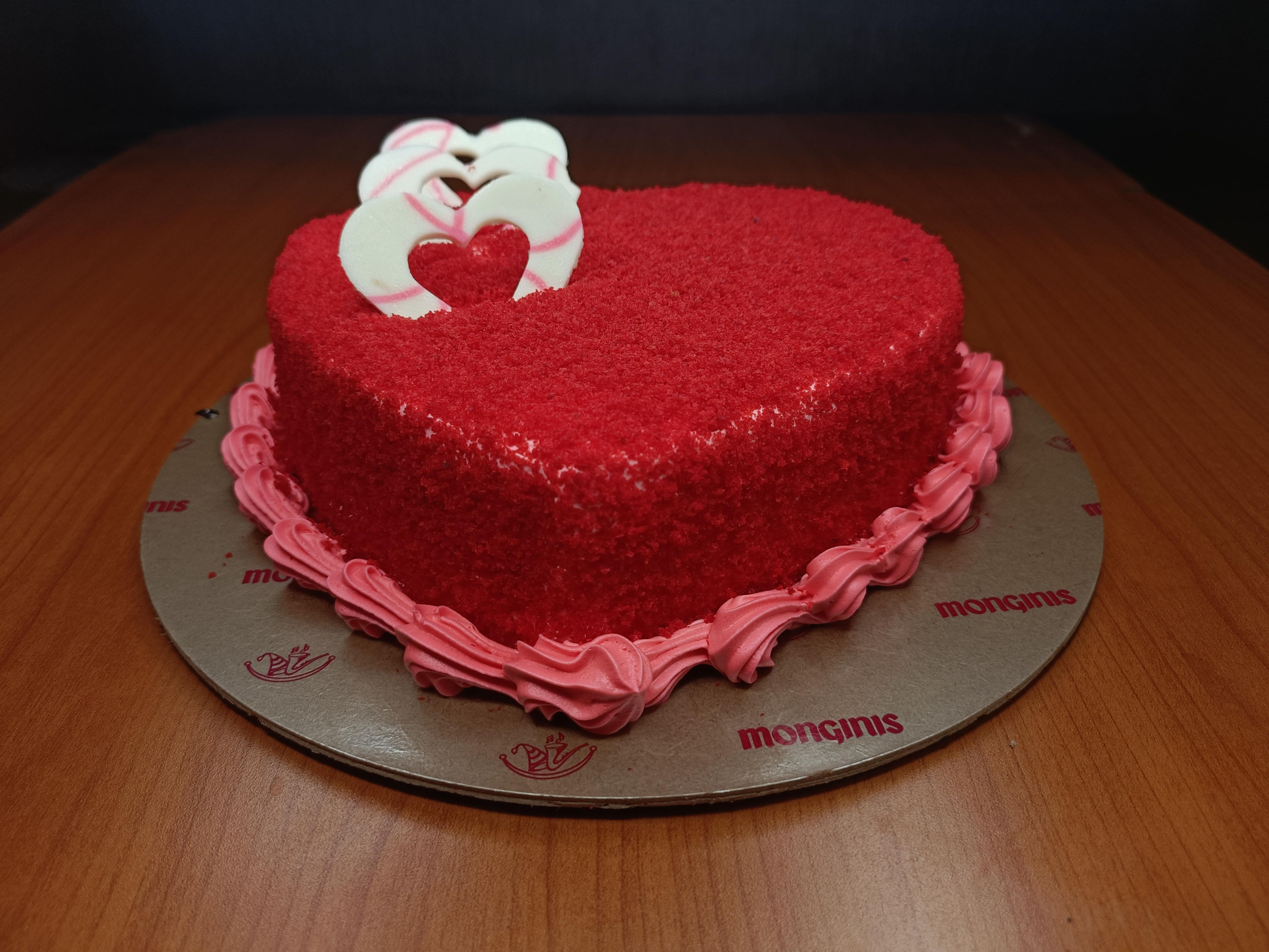Monginis Cake Shop - Thane - Relish every minute of your special day with  Monginis special customized cake🎂! Order your dream cake at your Monginis,  #monginiscakesthane ✓Wedding Cake ✓Engagement Cake ✓Anniversary Cake