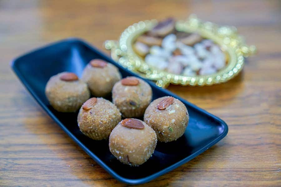 Besan Laddu