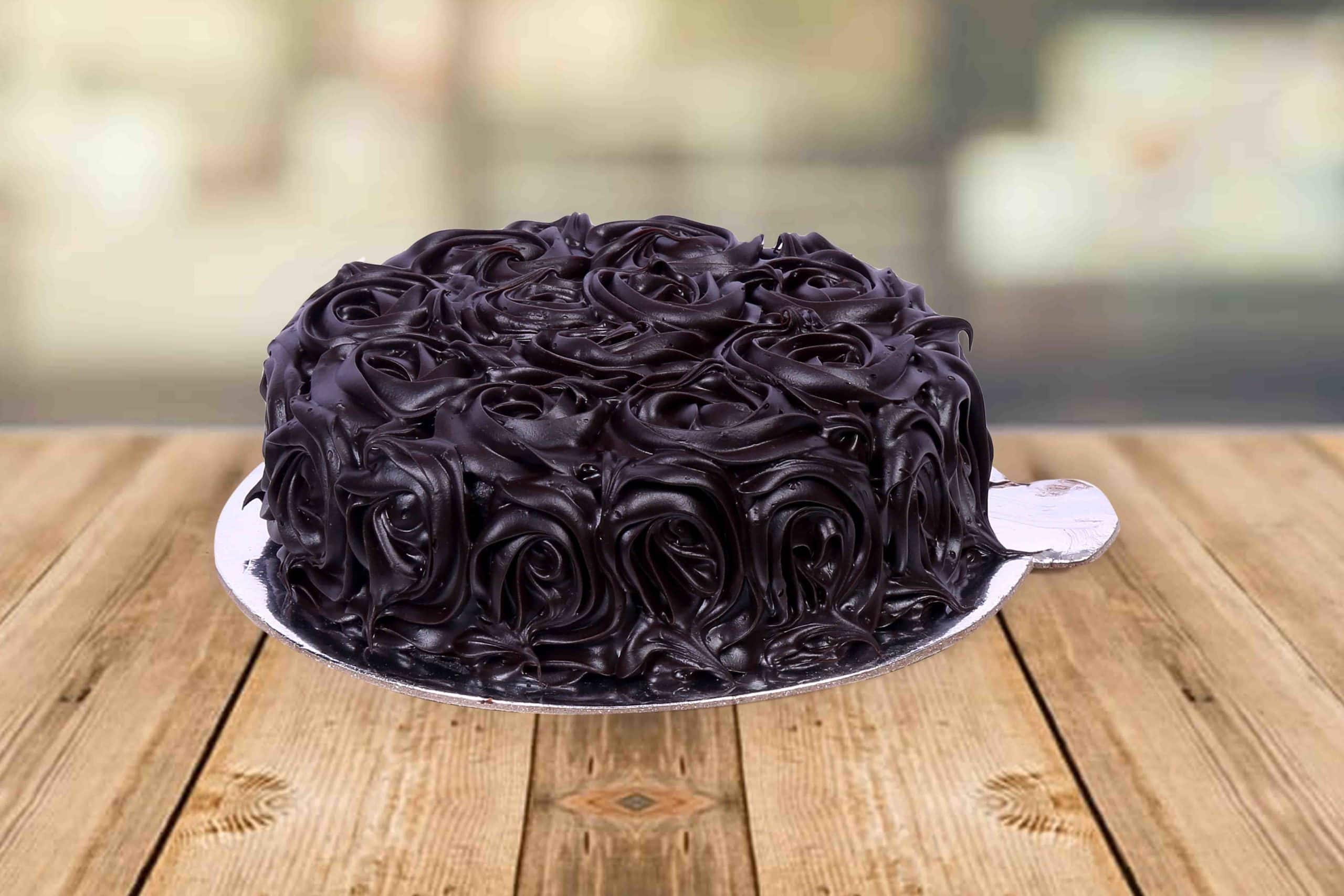 Buy The Chocolate Room Cake - Choco Chip-Egg Online at Best Price of Rs 535  - bigbasket