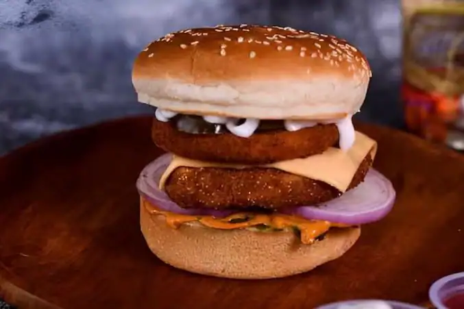 Double Patty Cheese Burger [Serves 1]