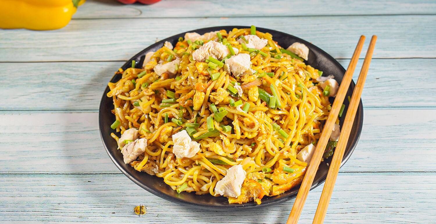 Chicken Schezwan Hakka Noodles