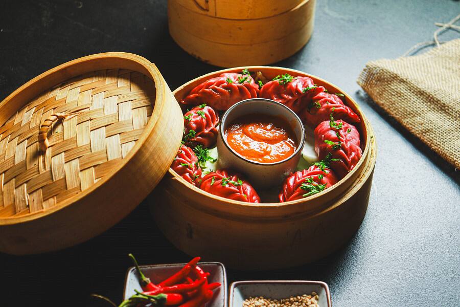 Steamed Chicken Momos (8 Pieces)