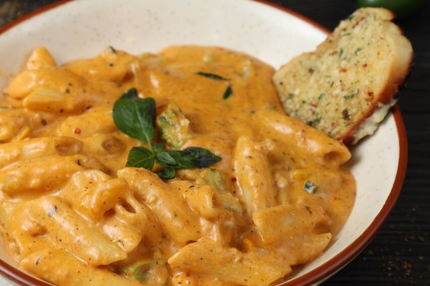 Creamy Tomato Pink Sauce Pasta