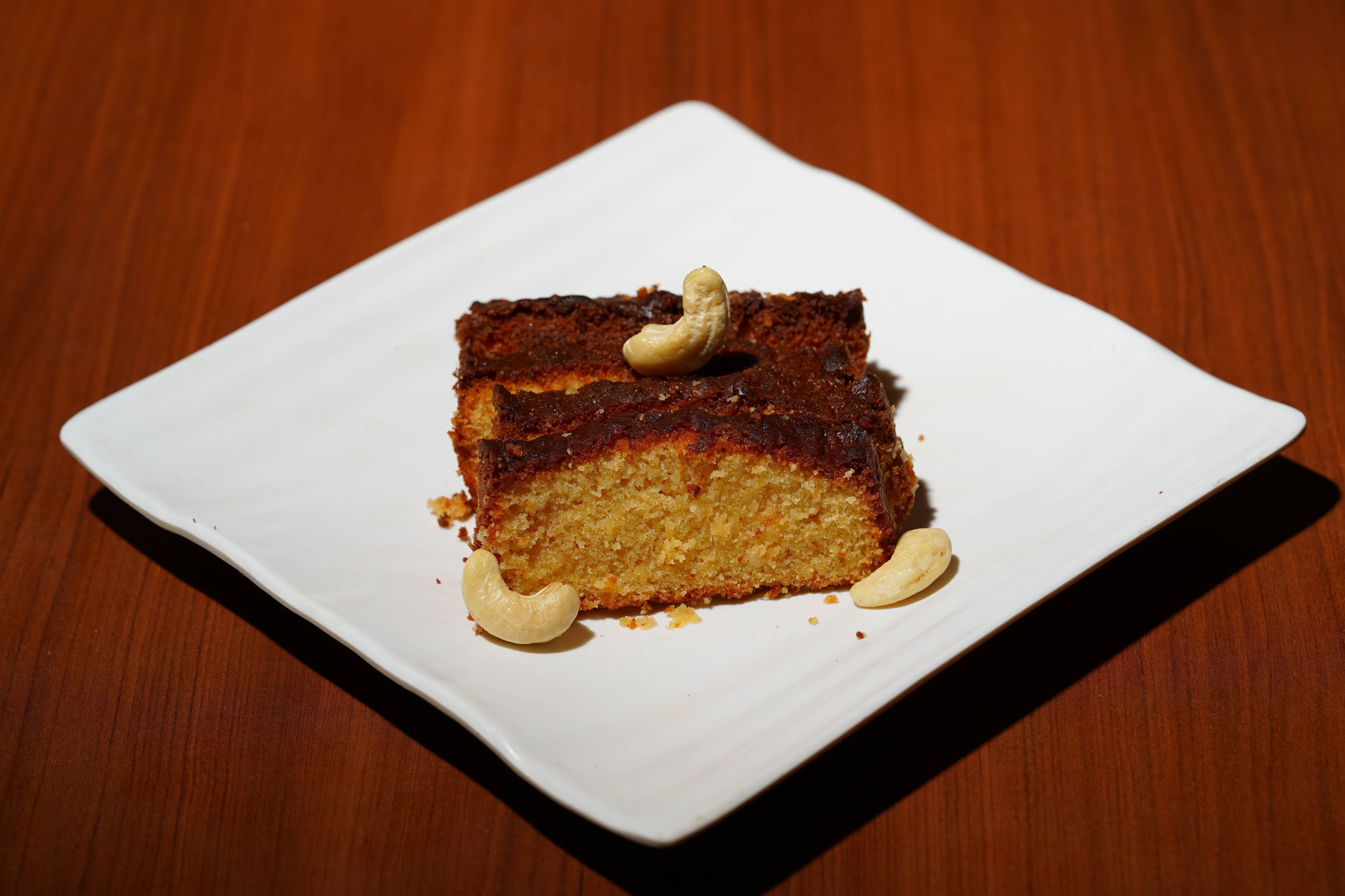 பாரம்பரிய தம்ரூட் ஓவன் இல்லாமல் சுலபமாக செய்யலாம்👌/dumroot recipe in tamil/dumroot  cake/rava cake - YouTube