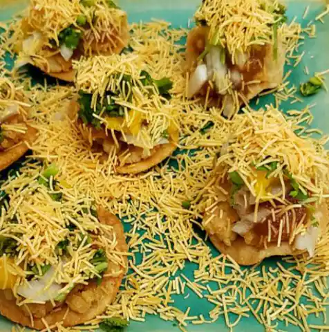 Sev Puri( 8pc )