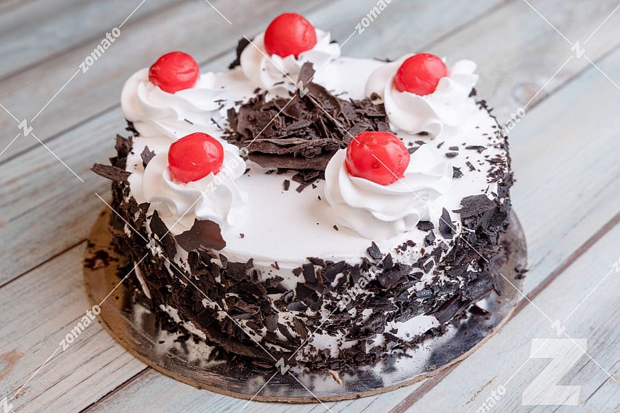 7th Heaven Tirupati - Customized Birthday cake' . Order us on 📞 9951002299  Available on swiggy zomato . . Address : T.k street, opp to chips corner,  near pasuparthi super market. . #