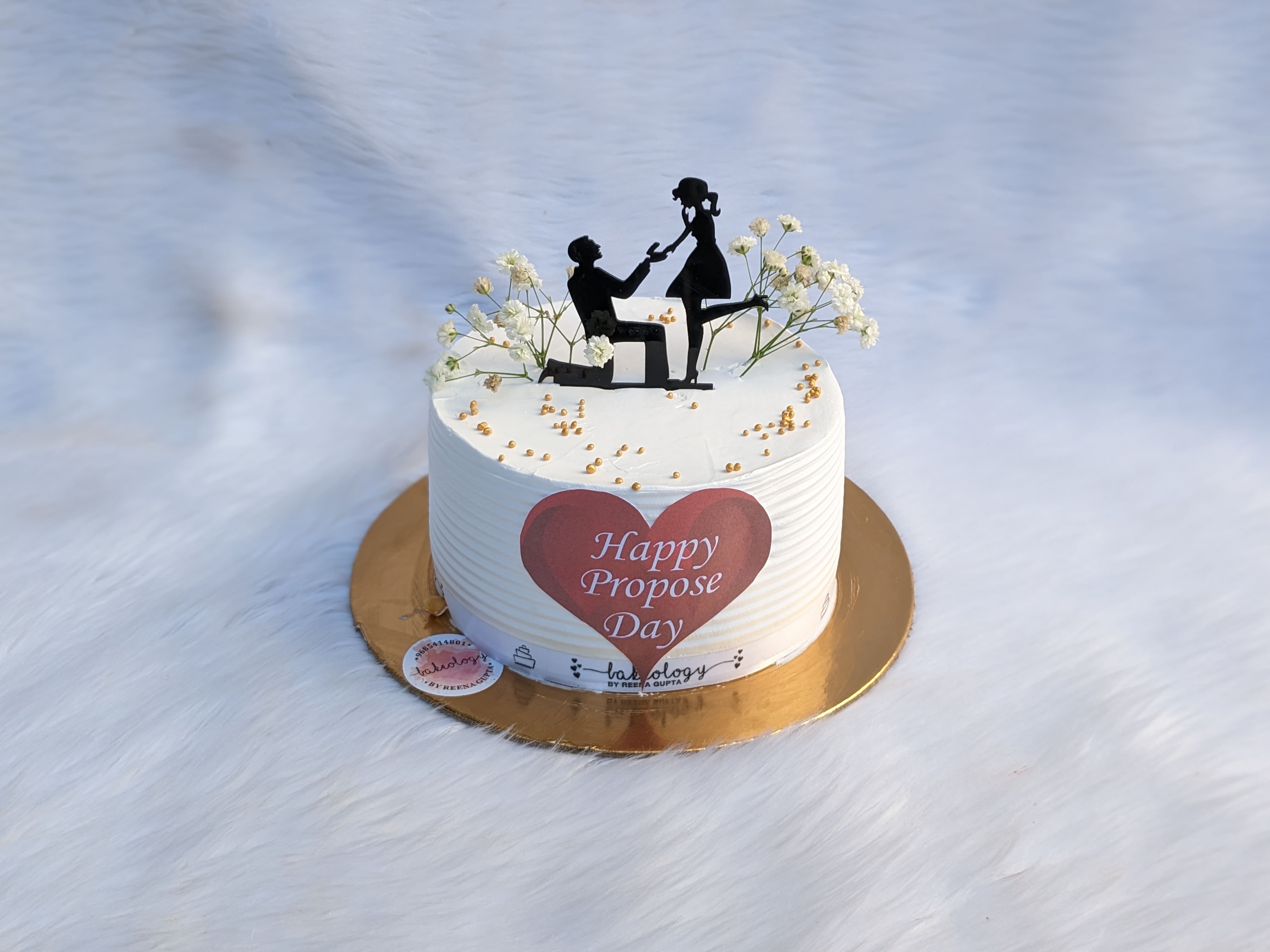 Delicious Propose Day Cake