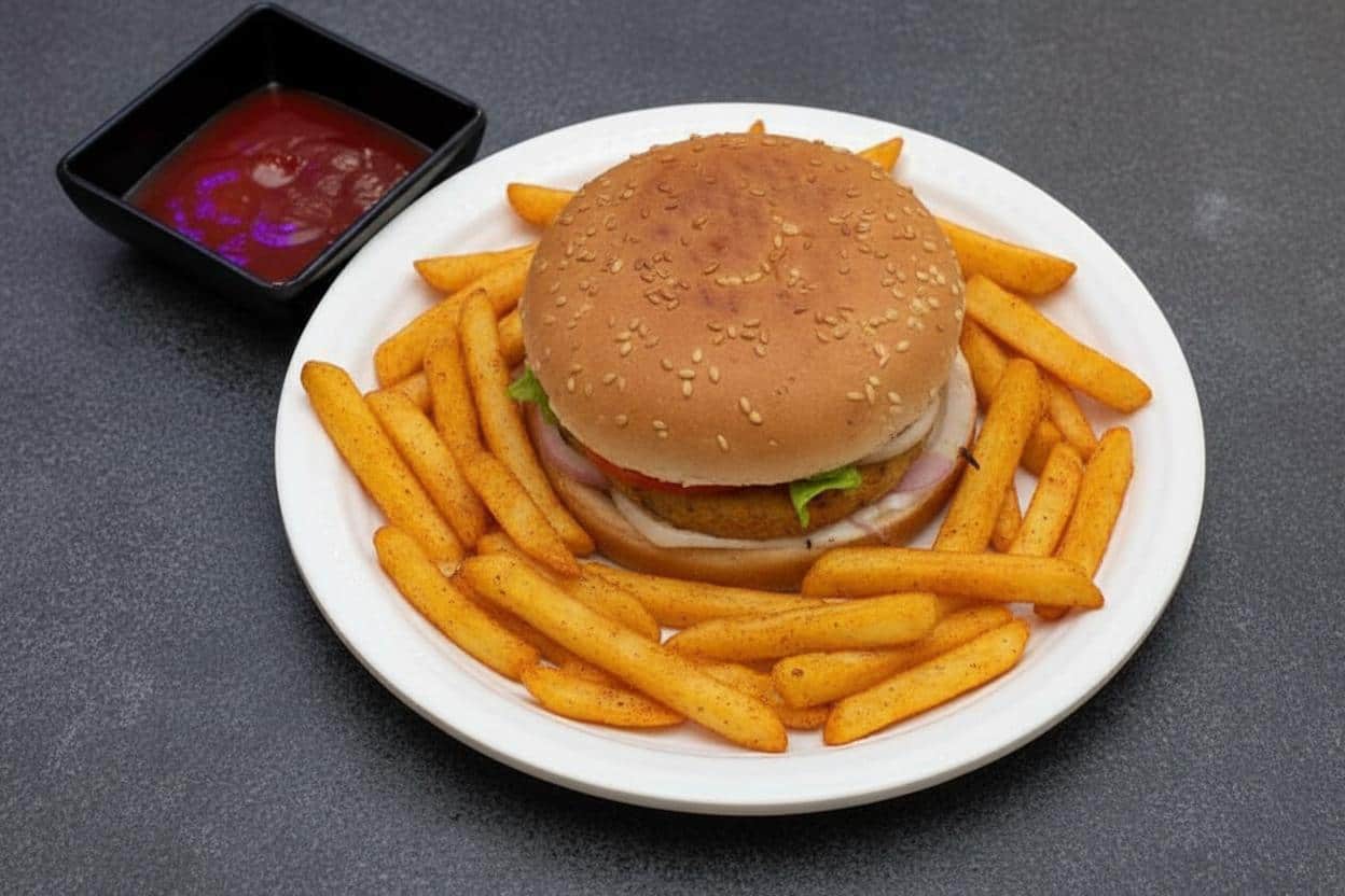 Veg Burger With Peri Peri Fries Combo [Serves 1]