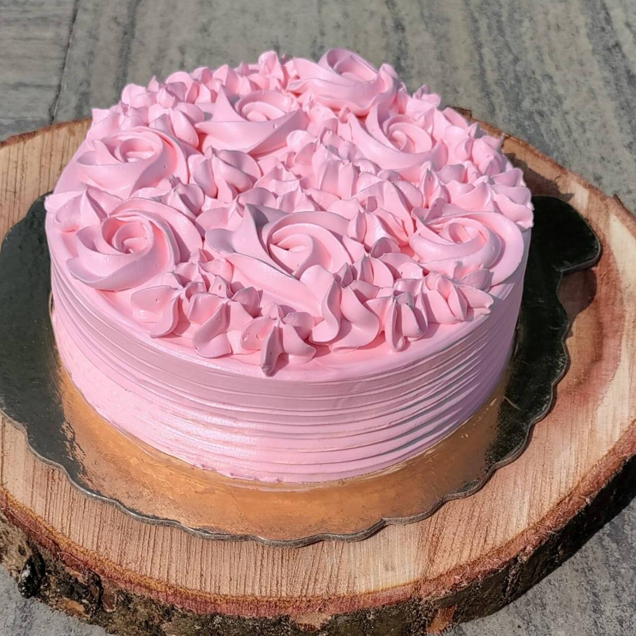 Strawberry Cake [500 Grams]