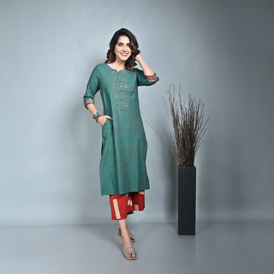 Green Hand Woven Kurta With Kantha Hand Embroidery Detailing