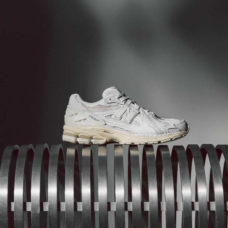 New Balance Men's 1906