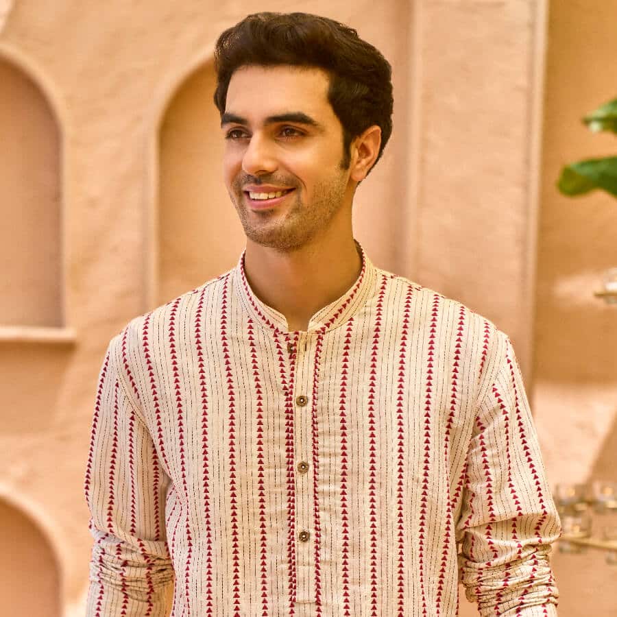 Chic Cream Kurta with Modern Aztec Detailing