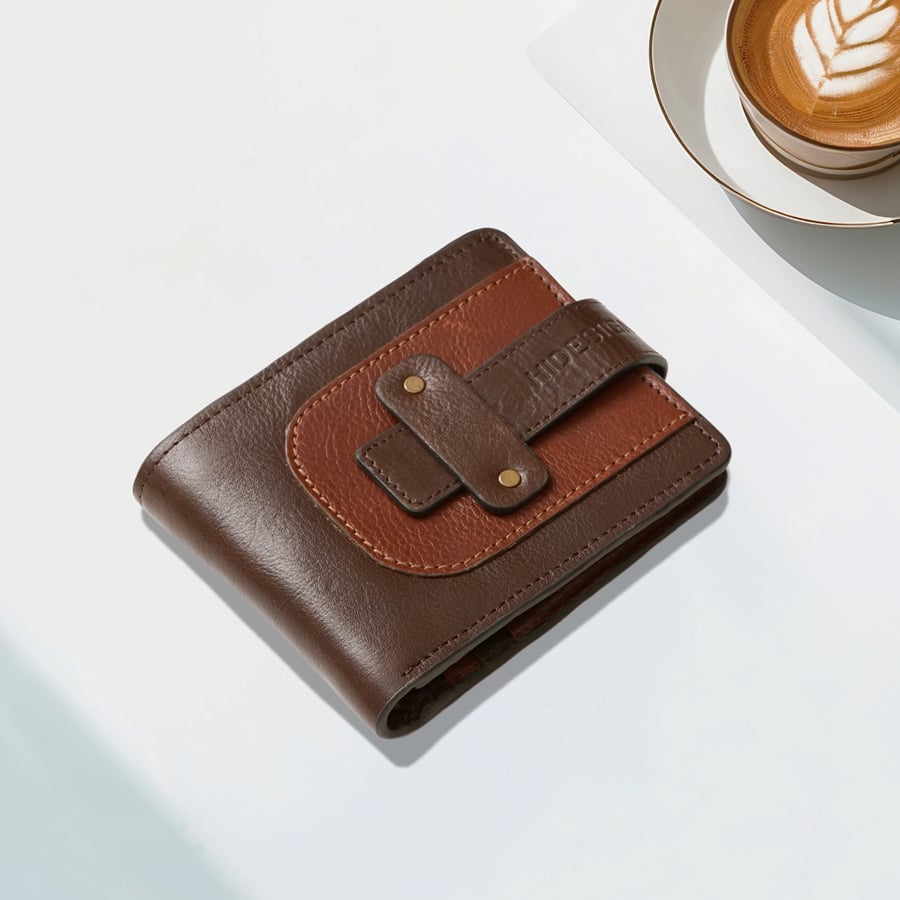 Men's Leather Bi-Fold Wallet - Brown
