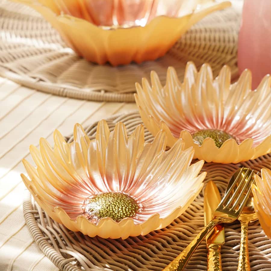 Light Pink Flower Shaped Glass Serving Bowls