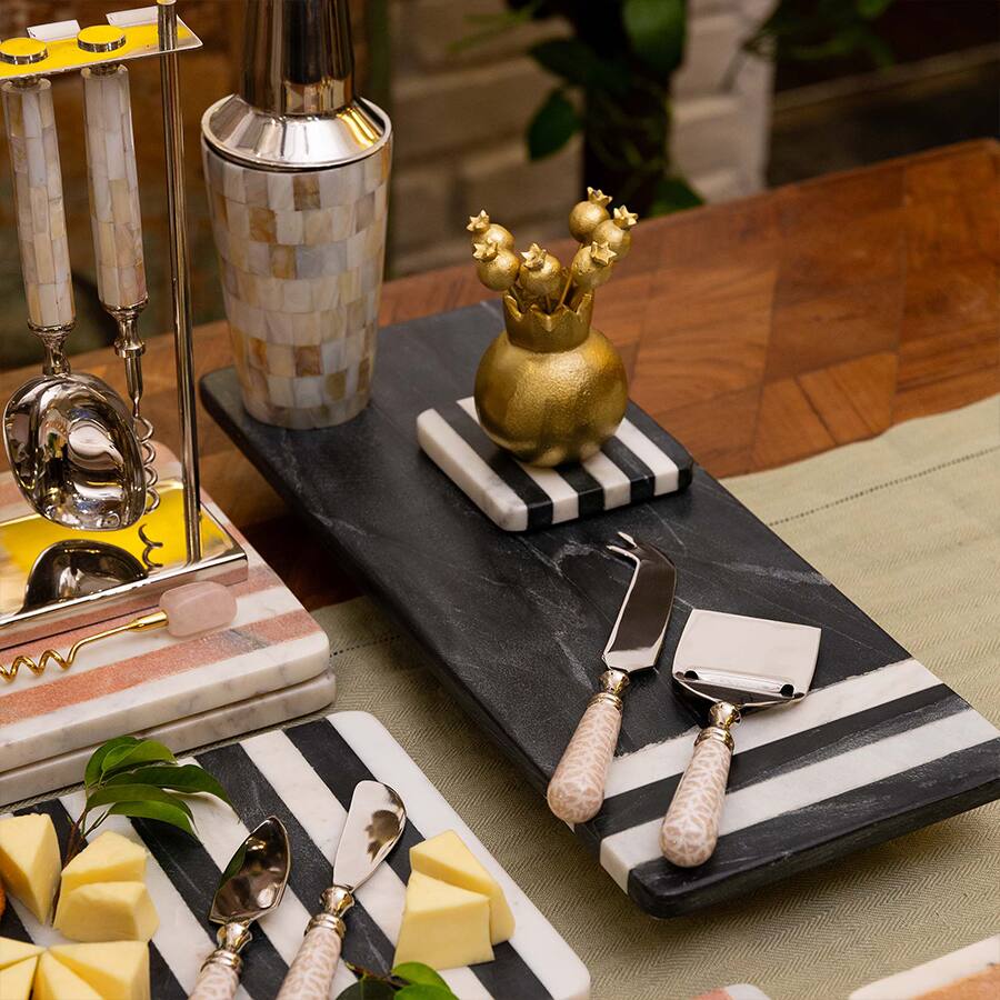 CCI Cheese Board MDM Black N White Stripe