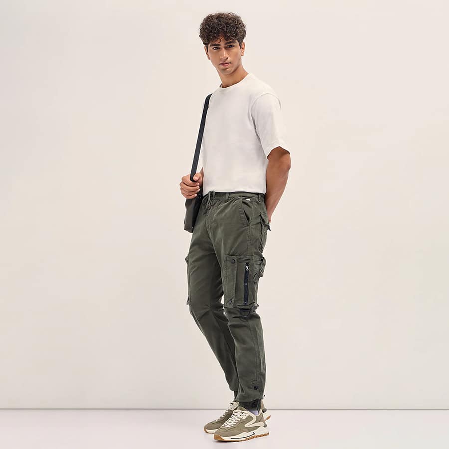 GUENA - Green Cotton Relaxed Fit Cargo Pants with Elastic Waist and Utility Pockets
