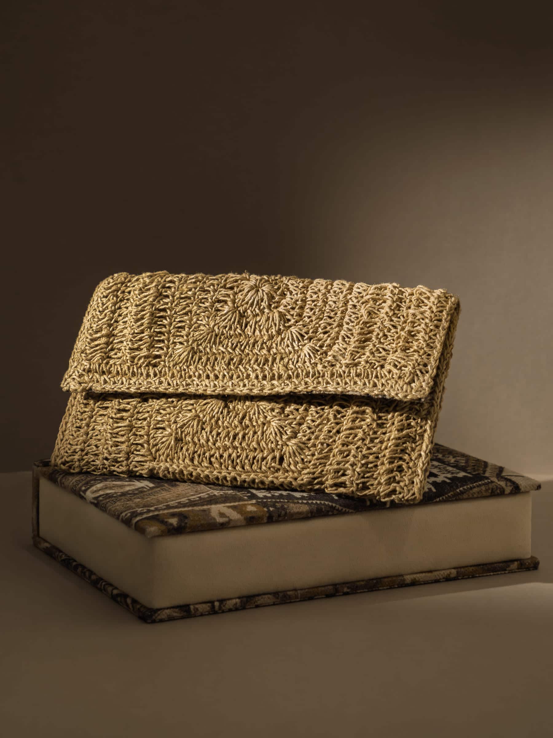 Tyumen jute clutch bag brown