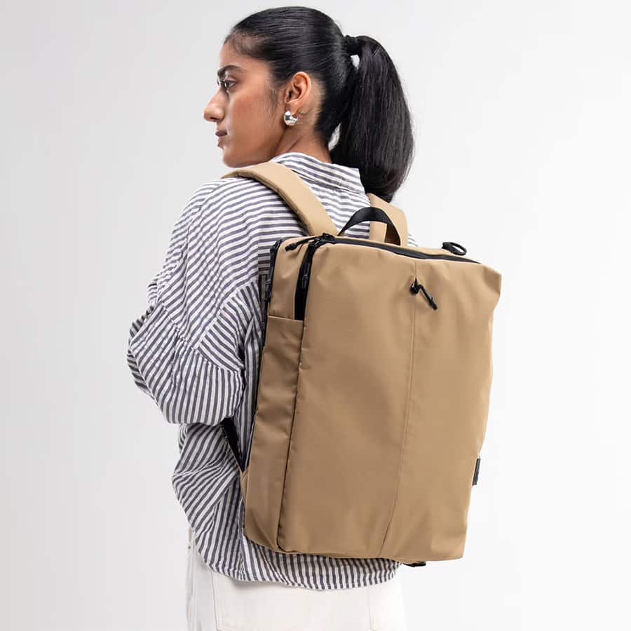 Pivot Briefpack - Sand