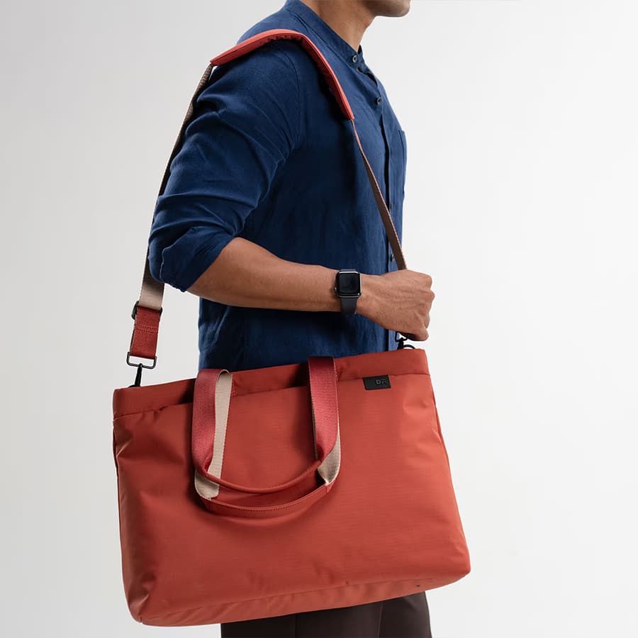 Pivot Weekender - Coral