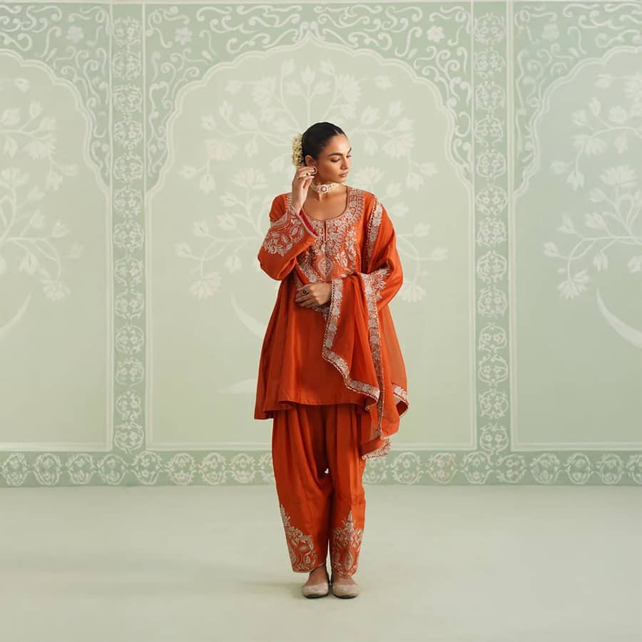 Makshi Chanderi Satin Emroidered Matching set