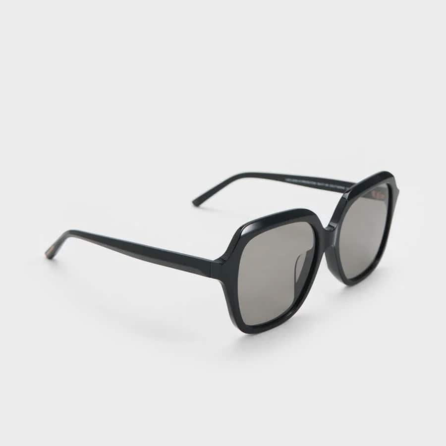 Izara Recycled Acetate Butterfly Sunglasses - Black