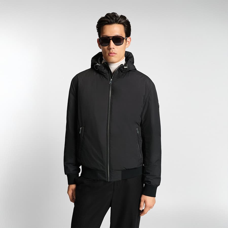 Water-repellent jacket with down filling