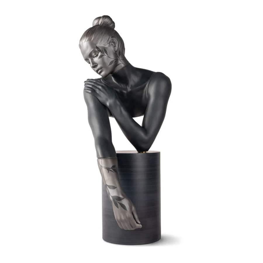 Reflections of Nature - Her Sculpture