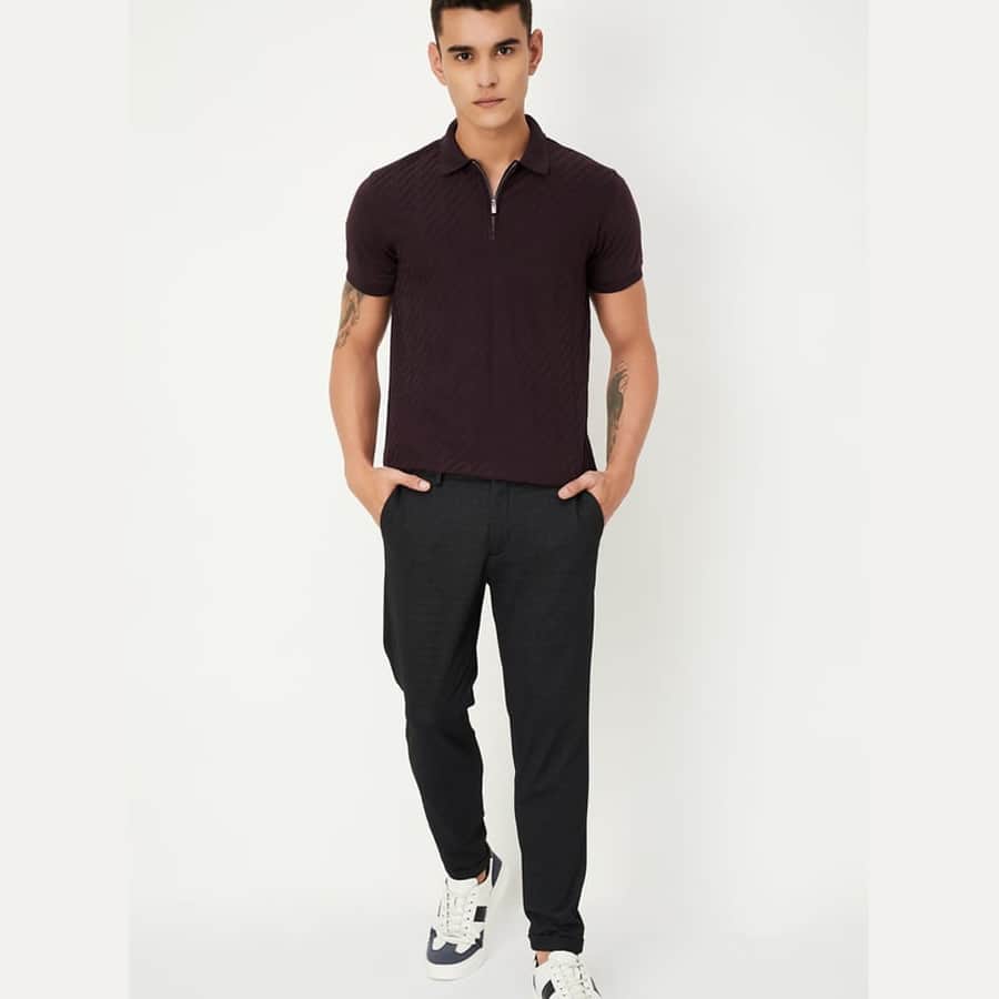 Men Slim Fit Textured Zipper Polo T-shirt