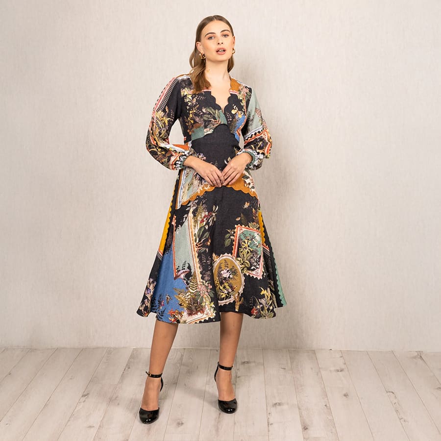 Novel Scallop Midi Dress