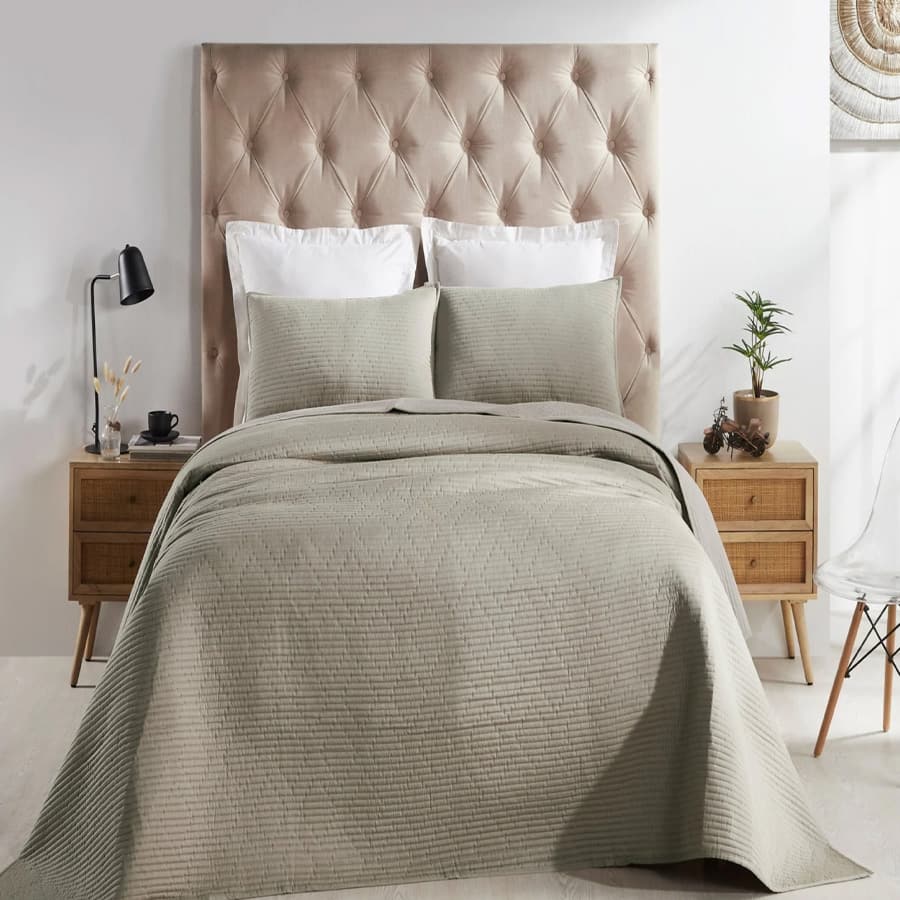 Barracuda Bedding Set (3 Piece Set)