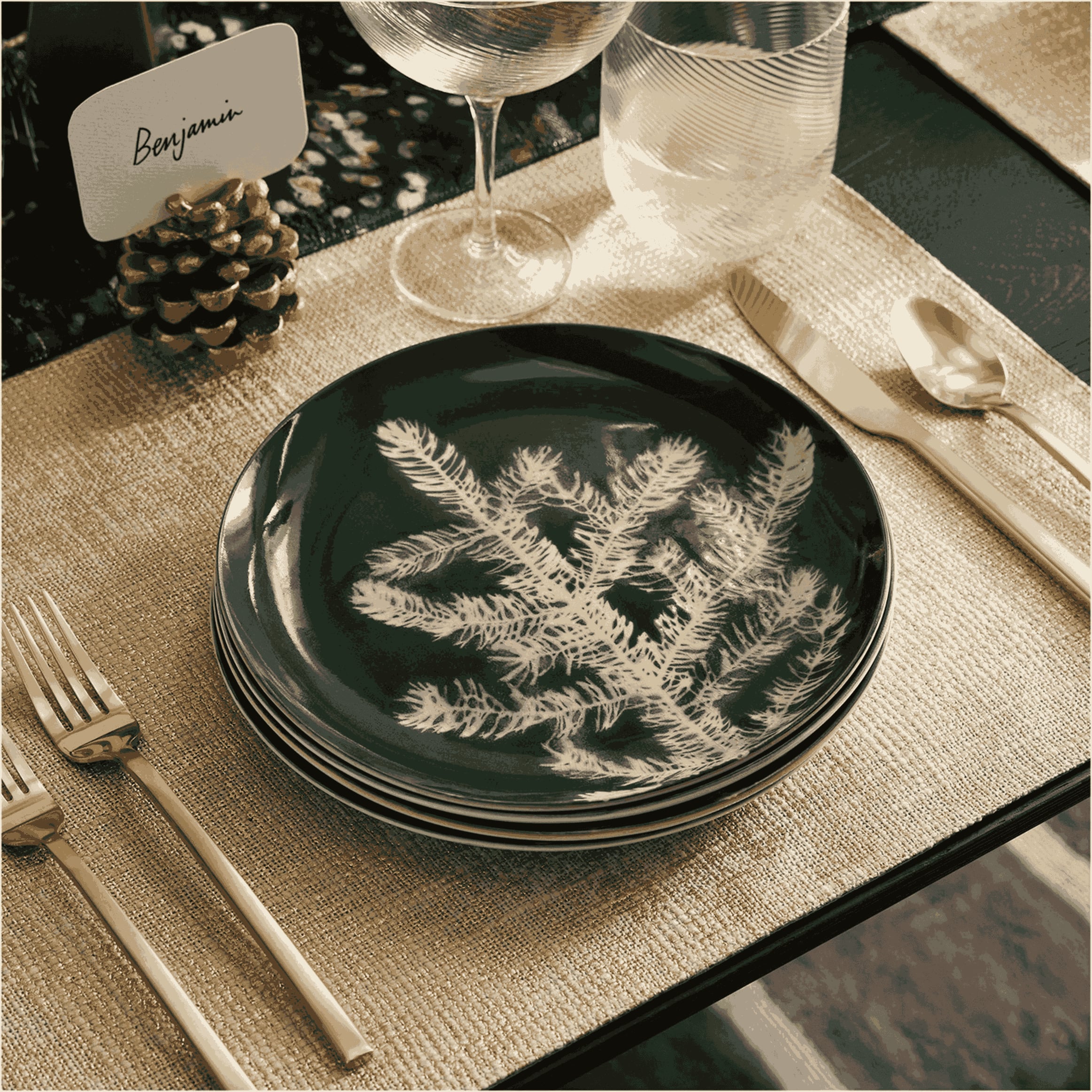 Evergreen salad plate sets