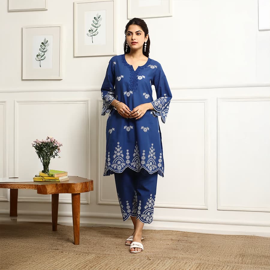 Blue embroidered cotton kurta with pants – set of 2