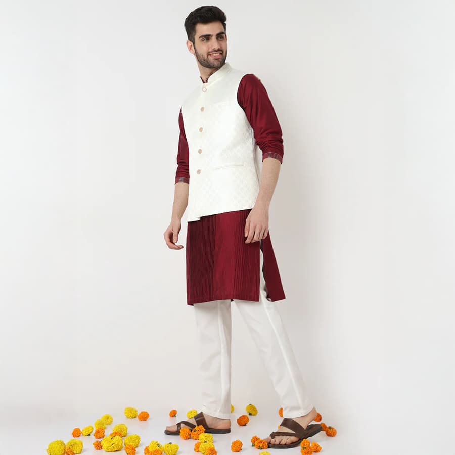 Jacquard Straight Sleeveless Jacket