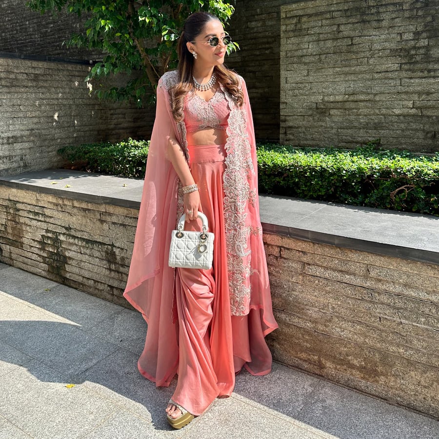 Isha Multani in Arka Cape Set