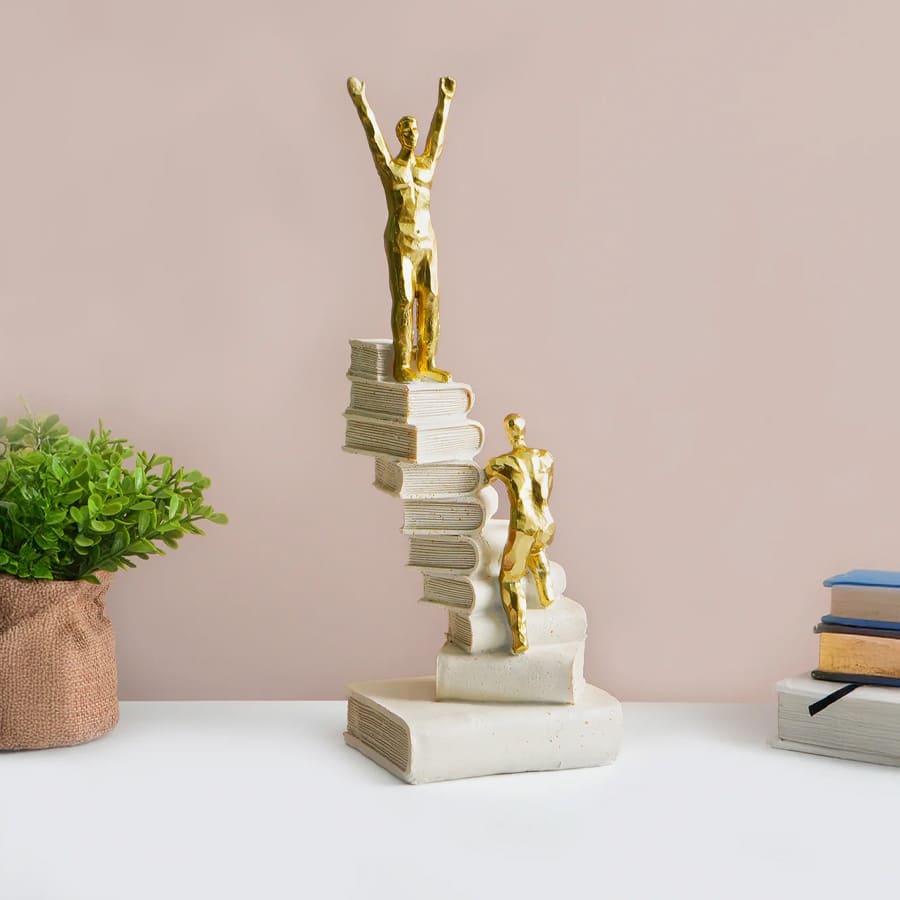 MARKET99 Resin Decor Object Staircase Design in White and gold