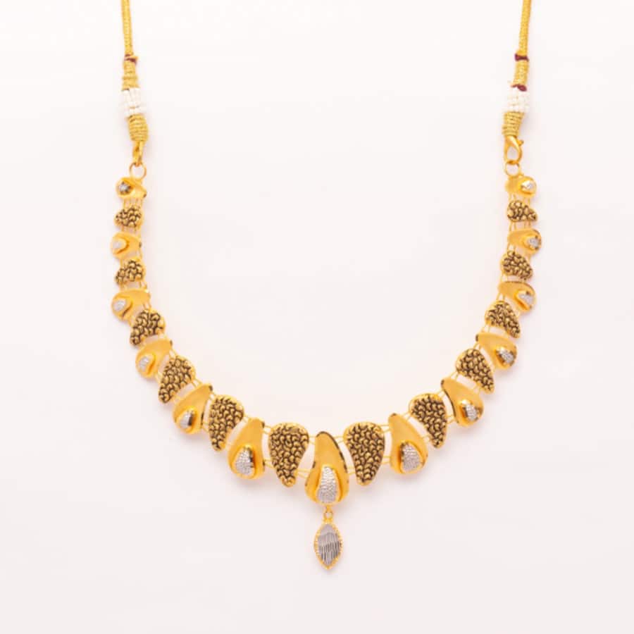 Exquisite Gold Necklace