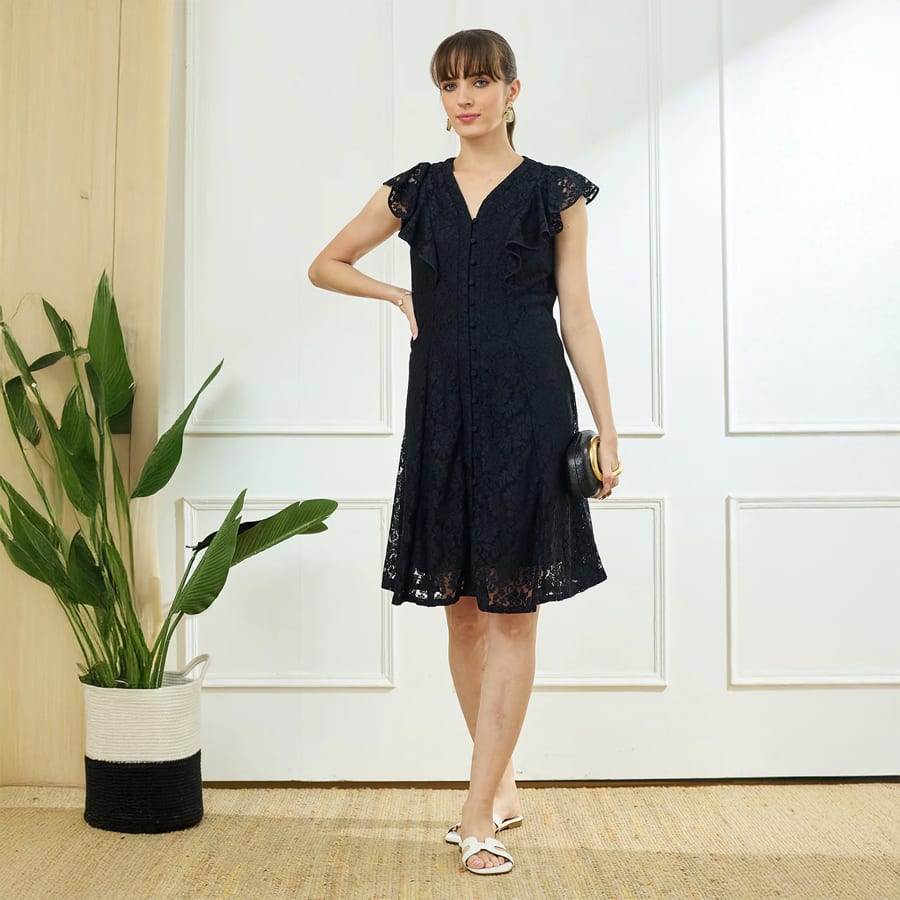"Latin Quarters Women's Black Cap Sleeves V-Neck Pa... "