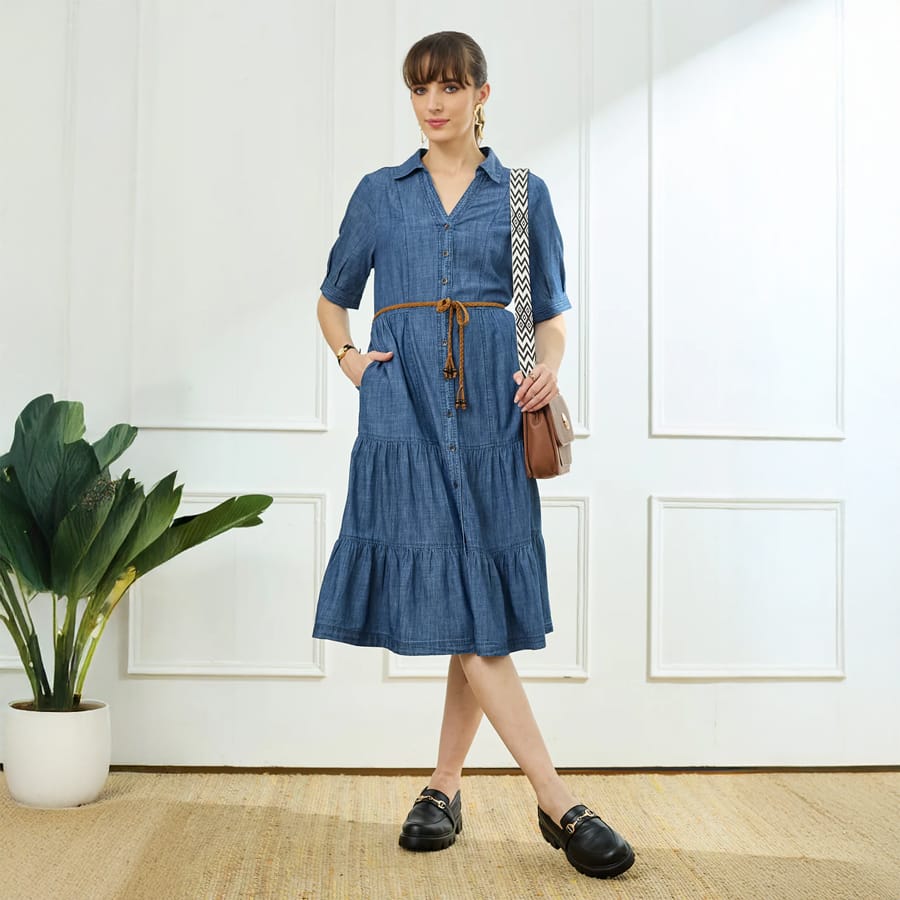 "Latin Quarters Women's Blue Half Sleeves Collar Ne... "1